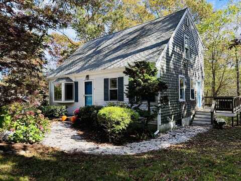 1 Vermeer Court, Barnstable, MA 02655