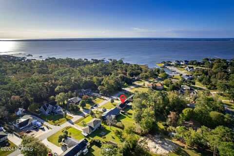 114 Gull Harbor Drive, Newport, NC 28570