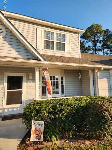 802 Courtyard W, Newport, NC 28570