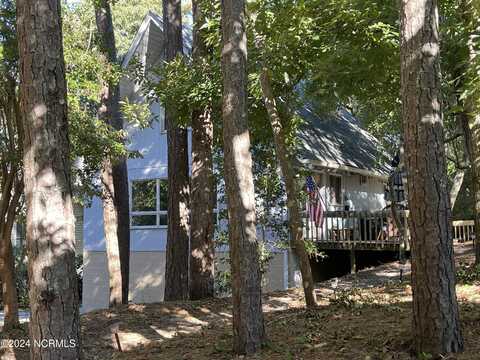 126 Willow Road, Pine Knoll Shores, NC 28512