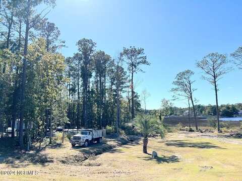 434 Woodland Drive, Swansboro, NC 28584