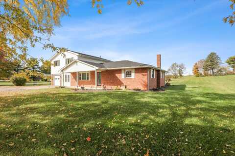 5040 Carroll Eastern Road NW, Carroll, OH 43112