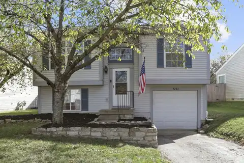 2233 Breeze Hill Drive, Grove City, OH 43123