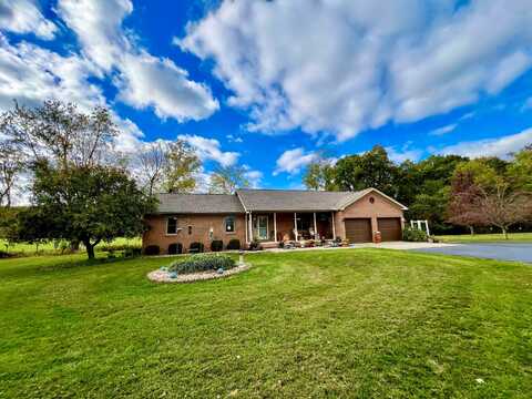 671 Stump Hollow Road SE, Lancaster, OH 43130