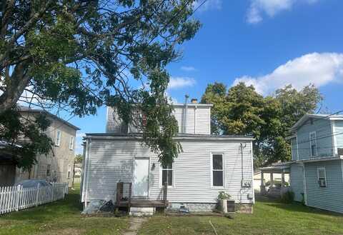 641 Elm Street, Coshocton, OH 43812