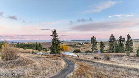 9497 W Larkin Way, Worley, ID 83876