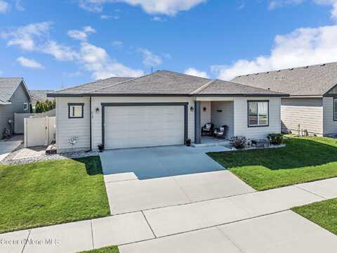 213 N OLIVEWOOD LN, Post Falls, ID 83854