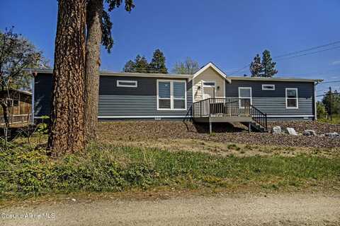 6557 Comanche St, Bonners Ferry, ID 83805