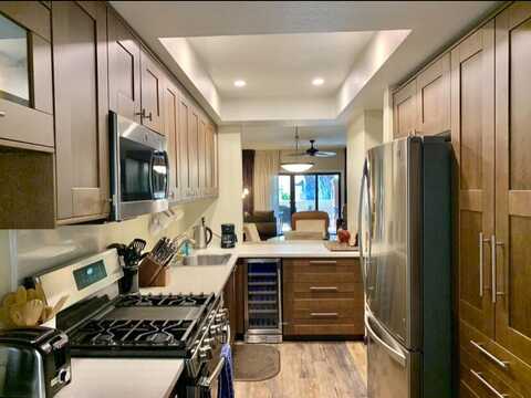 2345 Cherokee Way, Palm Springs, CA 92264