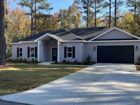 176 Pine Hill Drive, Cochran, GA 31014