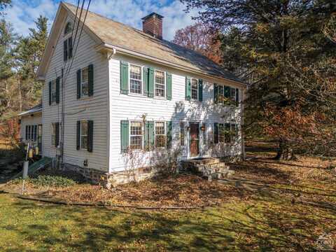21 Cemetery Road, New Lebanon, NY 12125