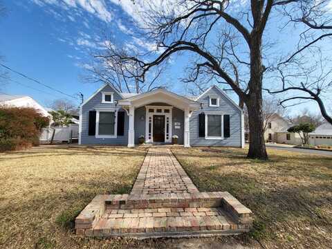 307 Rose, Fredericksburg, TX 78624