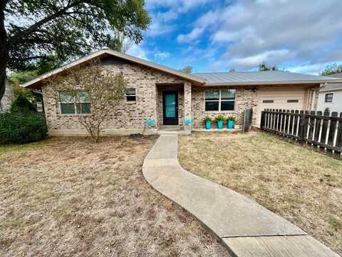 602 Adams St, Fredericksburg, TX 78624