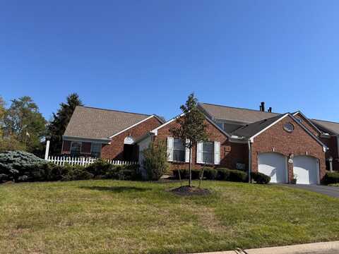 5860 Windknoll Court, Columbia Township, OH 45243