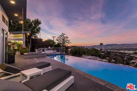 7275 Mulholland Dr, Los Angeles, CA 90068