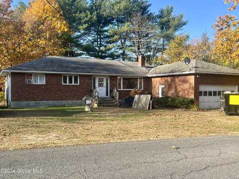 1401 Aquetuck Road, New Baltimore, NY 12143