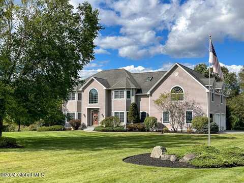 18 Oak Valley Way, Queensbury, NY 12804