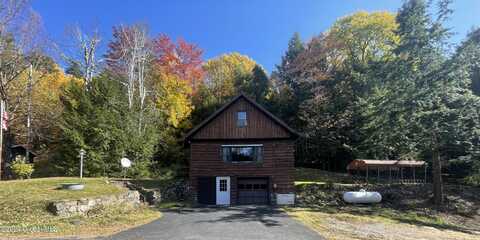 220 Fairy Lake Road, Moriah, NY 12960