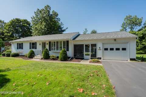 5 Patricia Lane, Saratoga Springs, NY 12866