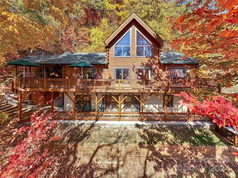 10 Cougar Lane, Maggie Valley, NC 28751