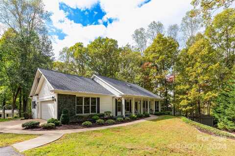 21 & 23 Kari Circle, Candler, NC 28715