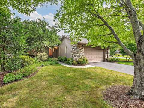 22 Clubside Drive, Asheville, NC 28804