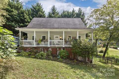 76 Wyoming Road, Asheville, NC 28803