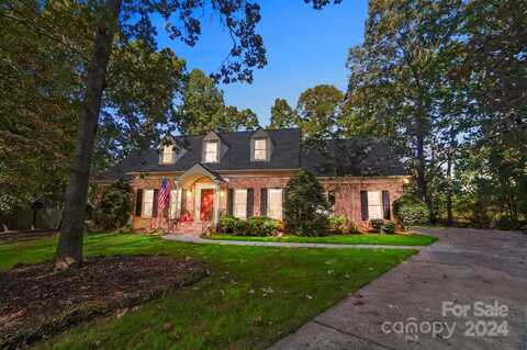 431 Sabot Lane, Matthews, NC 28105