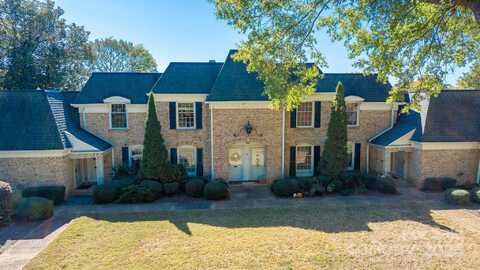 7021 Quail Hill Road, Charlotte, NC 28210