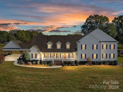 1072 Arabian Farm Road, Clover, SC 29710