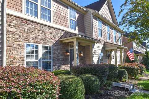 18524 W Catawba Avenue, Cornelius, NC 28031