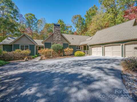 35 Prickly Briar Road, Hendersonville, NC 28739