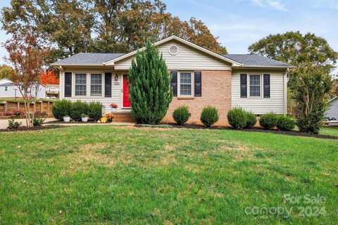 2255 34th Avenue Drive NE, Hickory, NC 28601