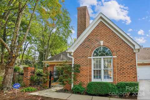 7444 Hurstbourne Green Drive, Charlotte, NC 28277