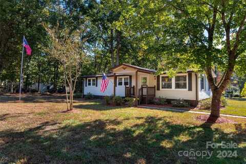 4108 Scarlet Street, Matthews, NC 28104