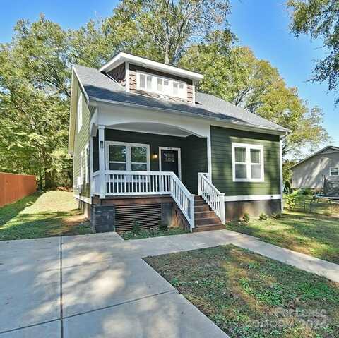 5739 Woodard Street, Charlotte, NC 28269