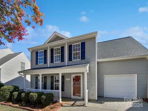 5741 Henderson Oaks Drive, Charlotte, NC 28269