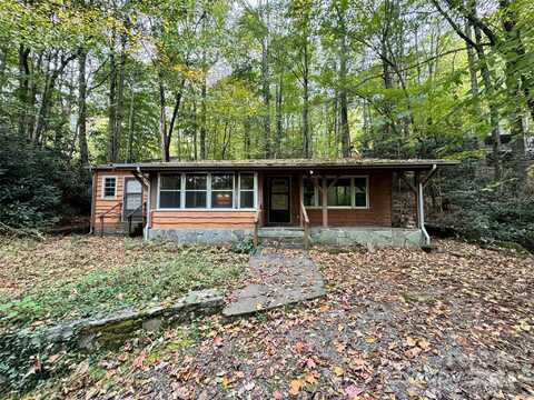 31 Poplar Lane, Maggie Valley, NC 28751