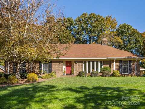 1101 Shadowbrook Lane, Charlotte, NC 28211