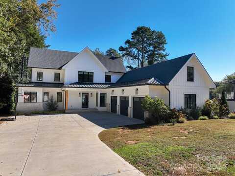 20133 Riverchase Drive, Cornelius, NC 28031