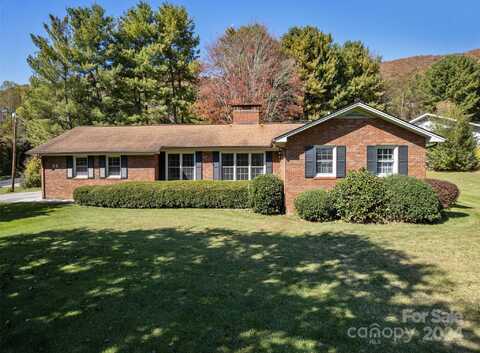 36 Little Mountain Road, Waynesville, NC 28786