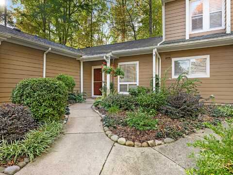 9038 Covedale Drive, Charlotte, NC 28270