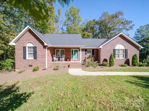 606 W Queens Drive, Dallas, NC 28034