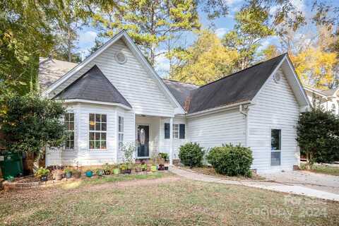 9200 Forest Green Drive, Charlotte, NC 28227