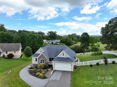 74 Lone Oak Drive, Mills River, NC 28759