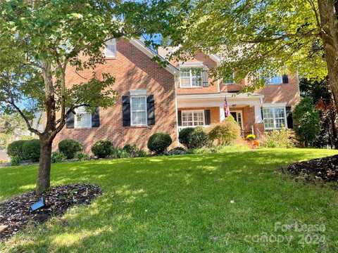 6350 Glengarrie Lane, Huntersville, NC 28078