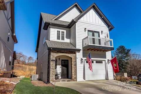 16 Tudor Way, Black Mountain, NC 28711