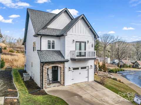 16 Tudor Way, Black Mountain, NC 28711