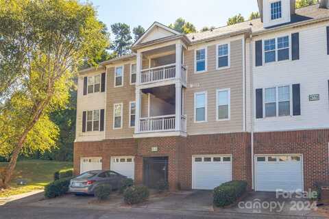 6792 Mallard Park Drive, Charlotte, NC 28262