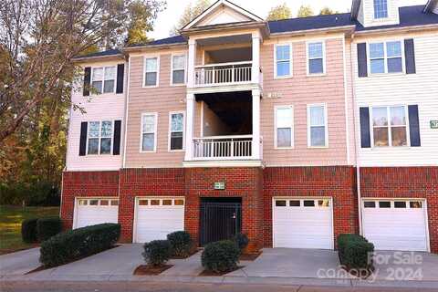 6792 Mallard Park Drive, Charlotte, NC 28262